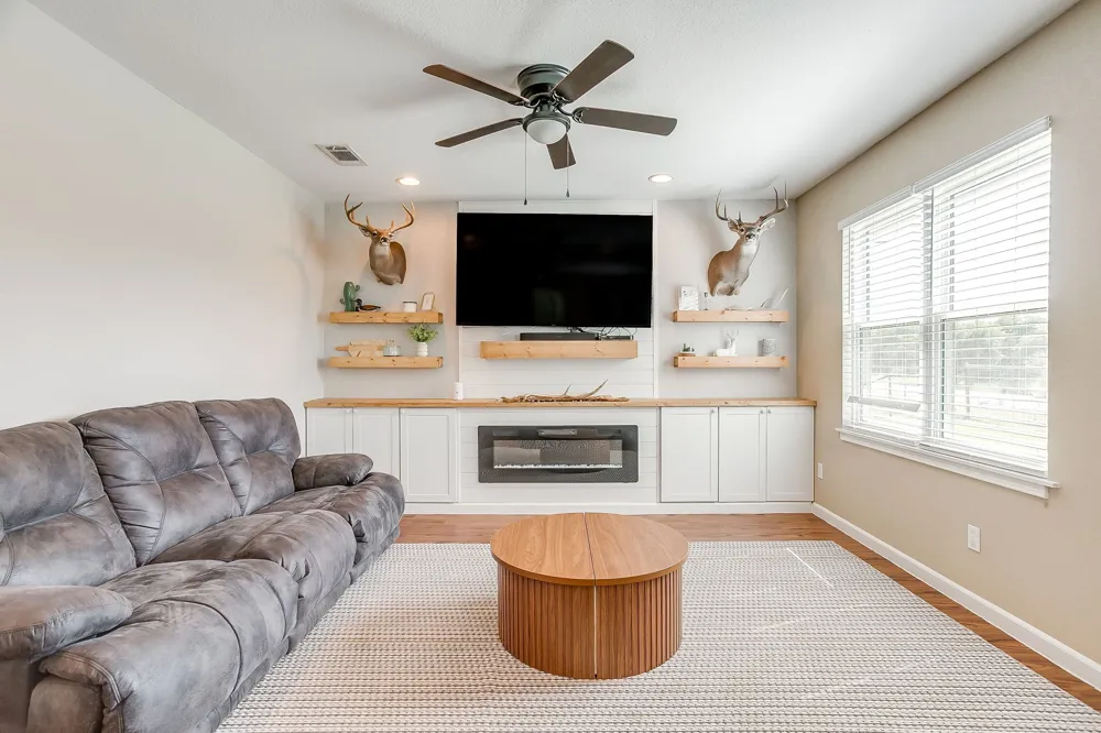 4435 S FM 113 Millsap, TX 76066