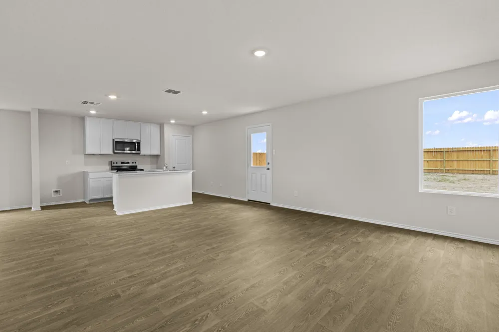 2121 Windflower Lane Luling, TX 78648