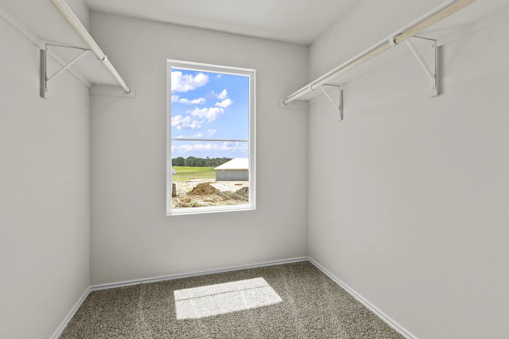 2121 Windflower Lane Luling, TX 78648