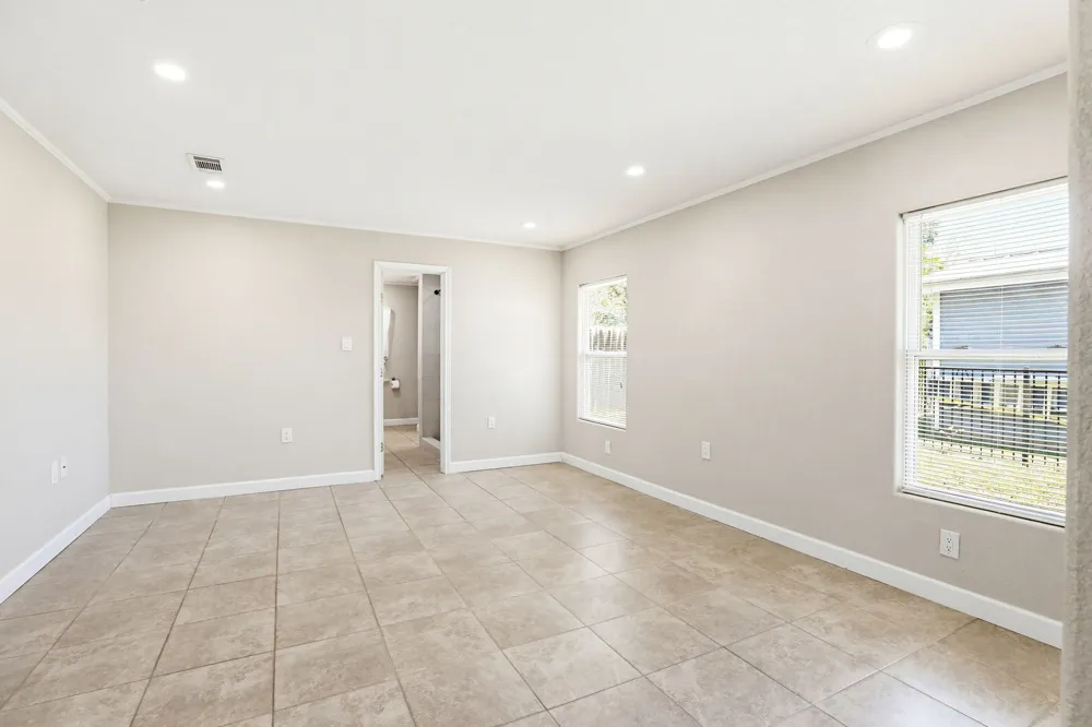 125 Glendale Street Luling, TX 78648