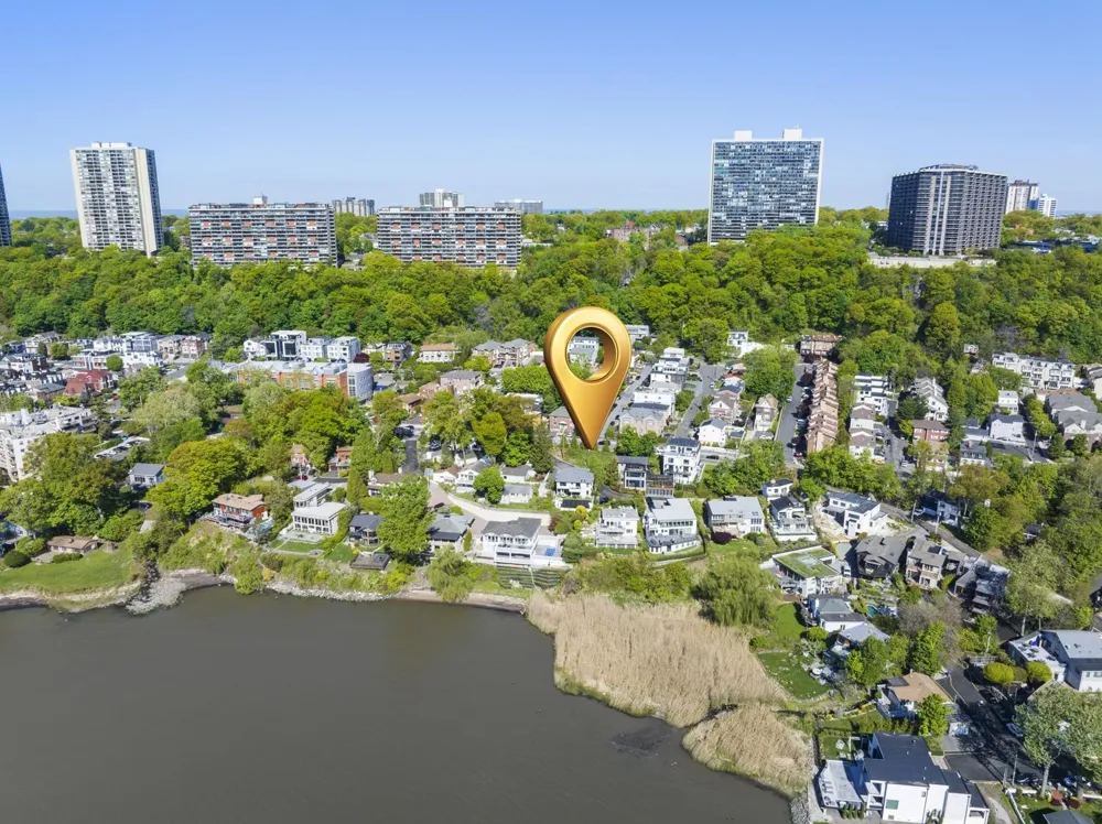5 VISTA LANE Edgewater, NJ 07020