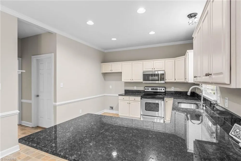7088 Orchard Path Drive Clemmons, NC 27012