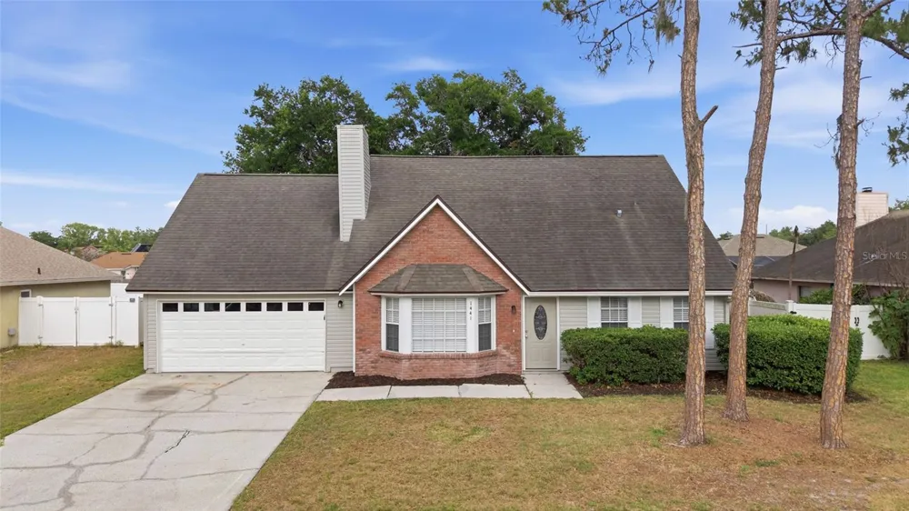 1441 MONTE LAKE DRIVE Valrico, FL 33596