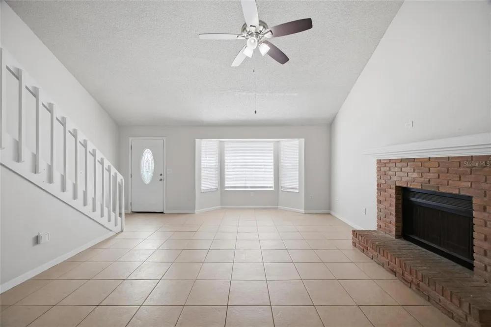 1441 MONTE LAKE DRIVE Valrico, FL 33596