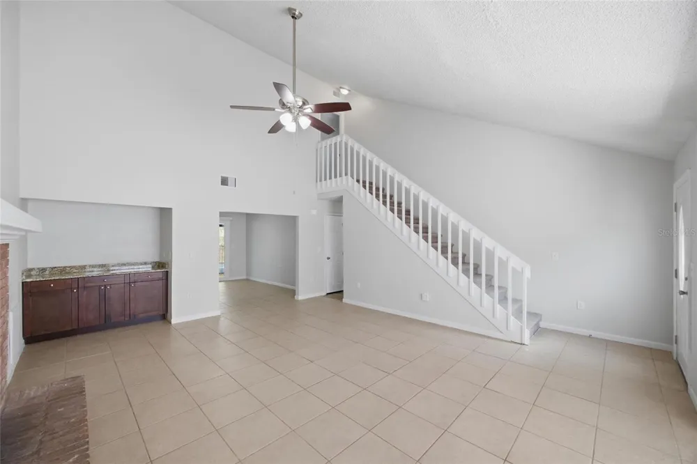 1441 MONTE LAKE DRIVE Valrico, FL 33596