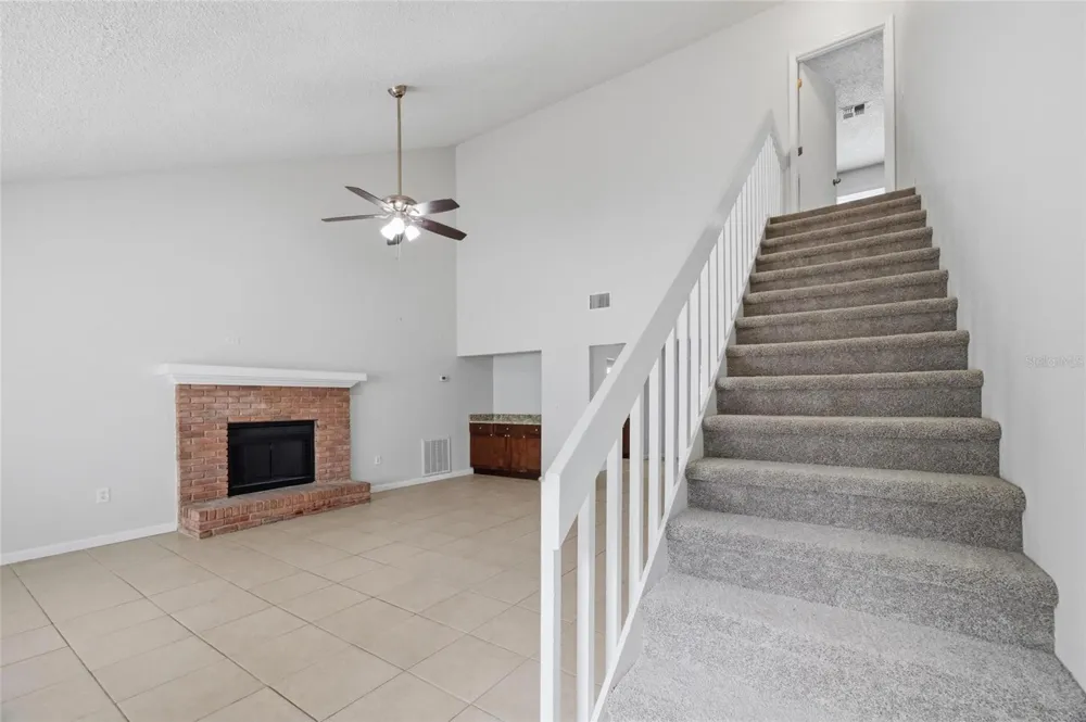 1441 MONTE LAKE DRIVE Valrico, FL 33596