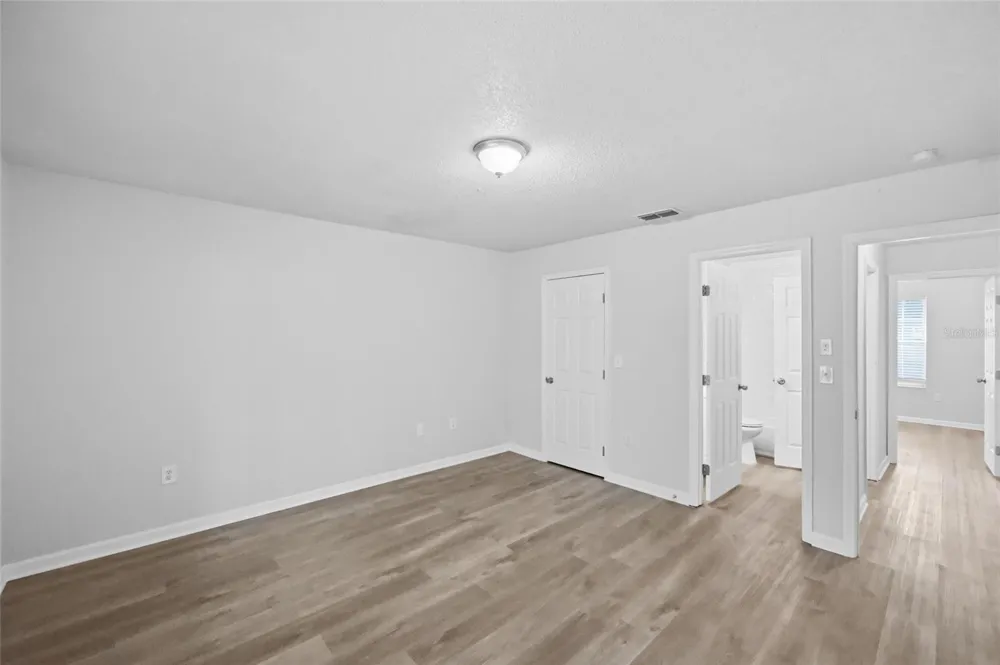1441 MONTE LAKE DRIVE Valrico, FL 33596