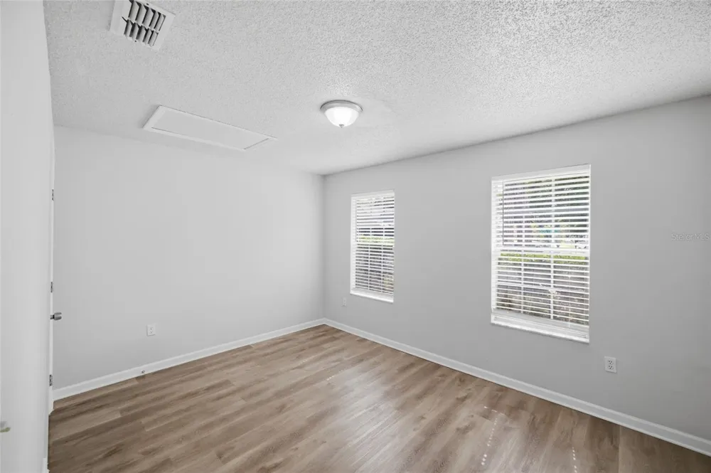 1441 MONTE LAKE DRIVE Valrico, FL 33596