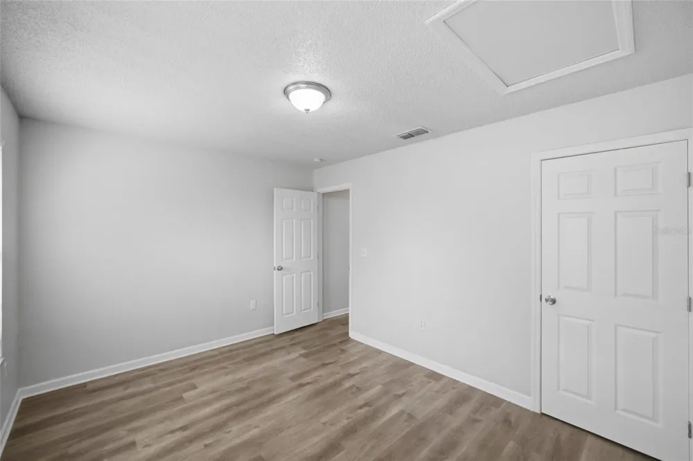 1441 MONTE LAKE DRIVE Valrico, FL 33596