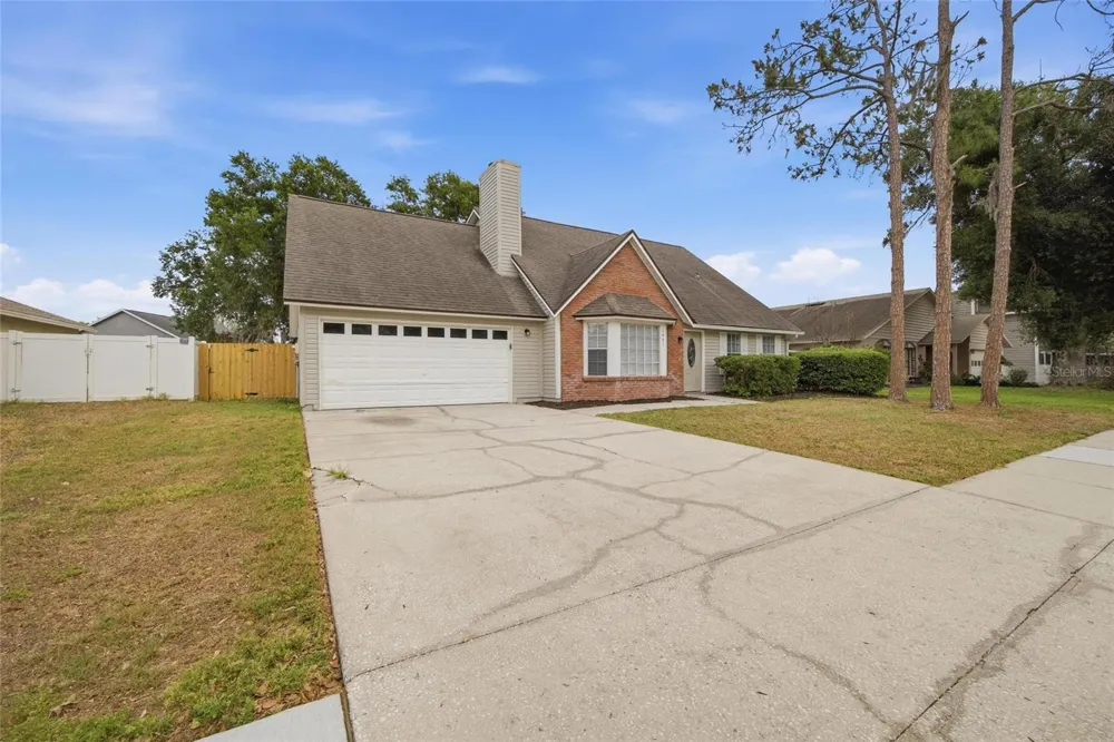 1441 MONTE LAKE DRIVE Valrico, FL 33596