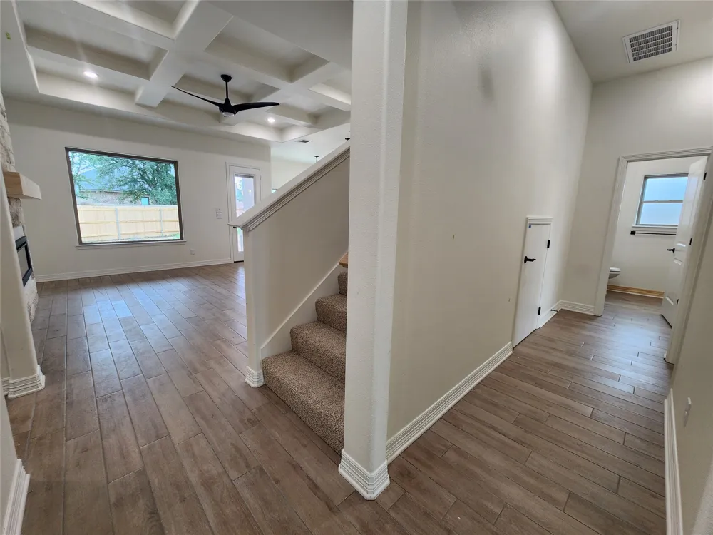 813 Golden Eagle Cove Salado, TX 76571