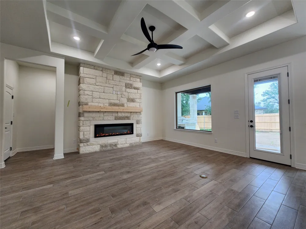 813 Golden Eagle Cove Salado, TX 76571