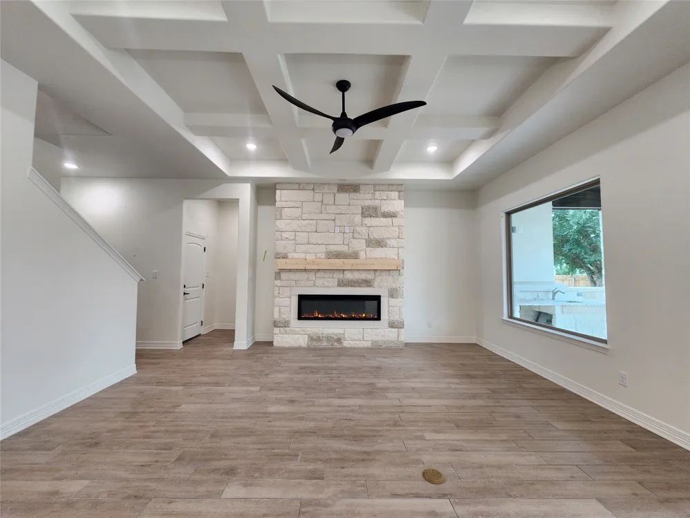 813 Golden Eagle Cove Salado, TX 76571