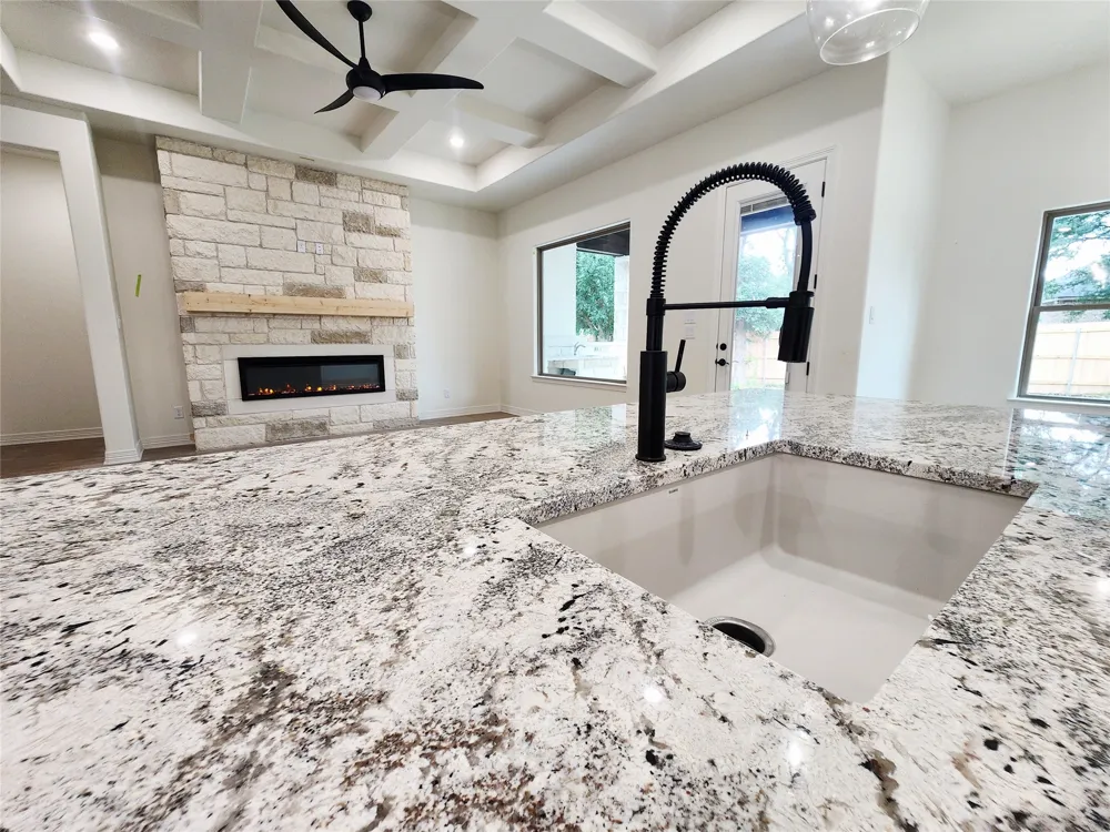 813 Golden Eagle Cove Salado, TX 76571
