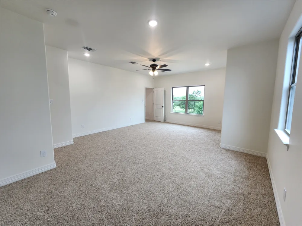 813 Golden Eagle Cove Salado, TX 76571
