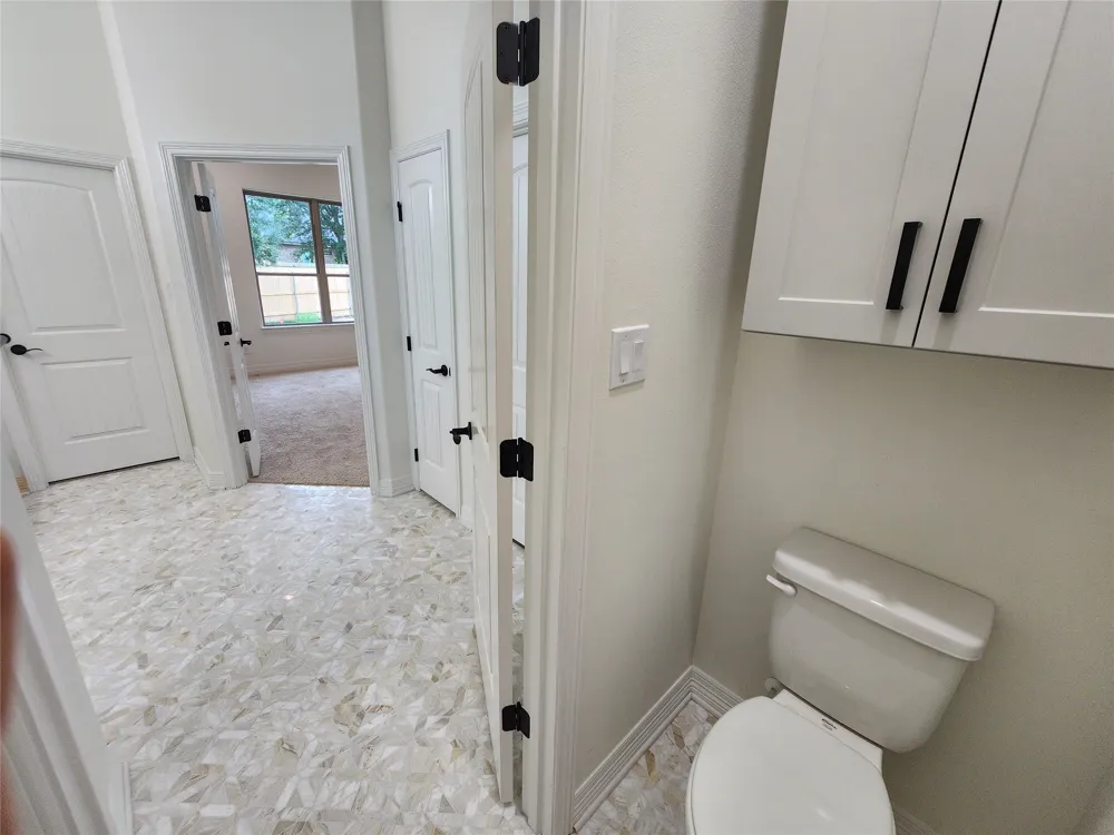 813 Golden Eagle Cove Salado, TX 76571