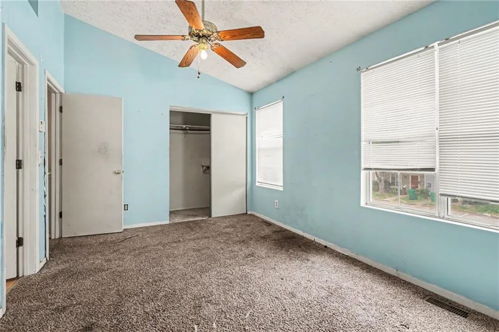 5670 Wells Circle Stone Mountain, GA 30087