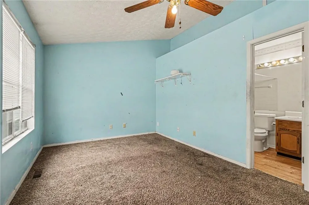 5670 Wells Circle Stone Mountain, GA 30087