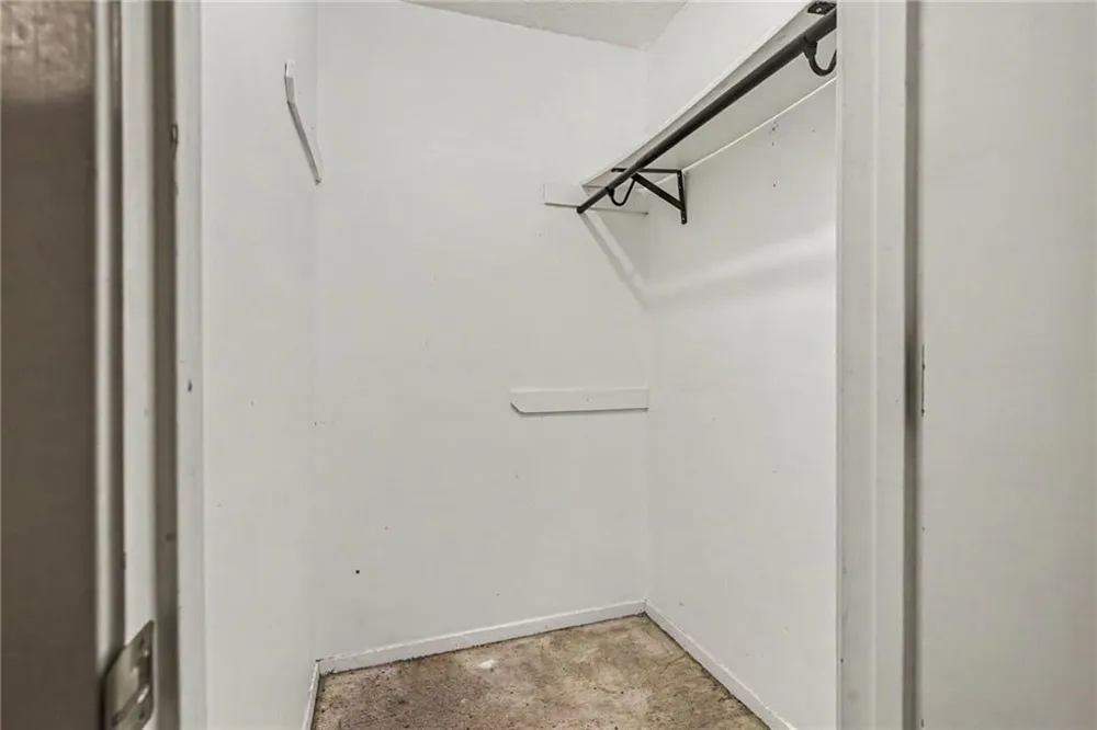 5670 Wells Circle Stone Mountain, GA 30087