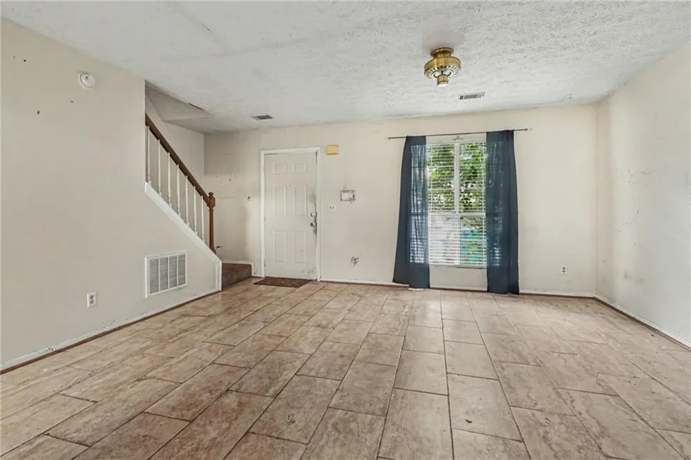 5670 Wells Circle Stone Mountain, GA 30087