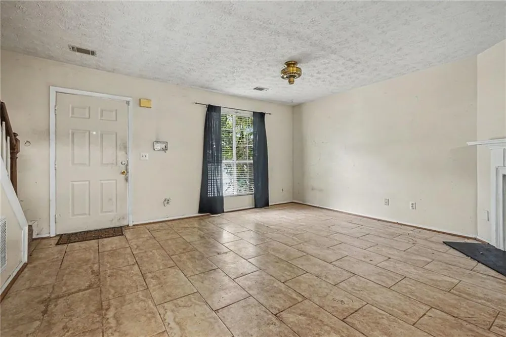 5670 Wells Circle Stone Mountain, GA 30087