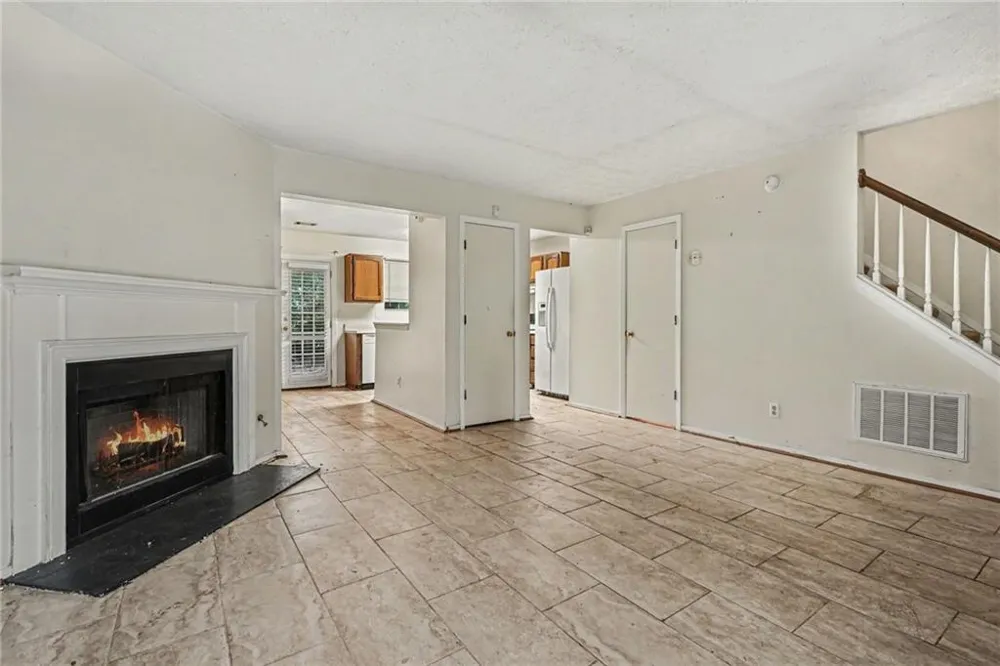 5670 Wells Circle Stone Mountain, GA 30087