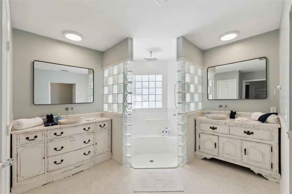 109 PENINSULA AVENUE New Smyrna Beach, FL 32169