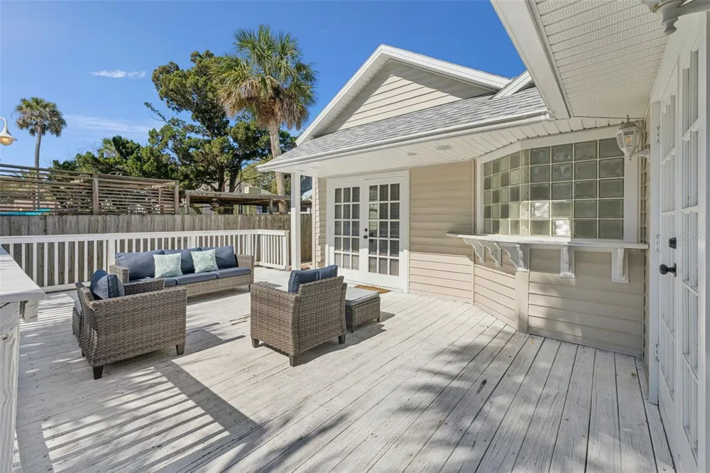 109 PENINSULA AVENUE New Smyrna Beach, FL 32169