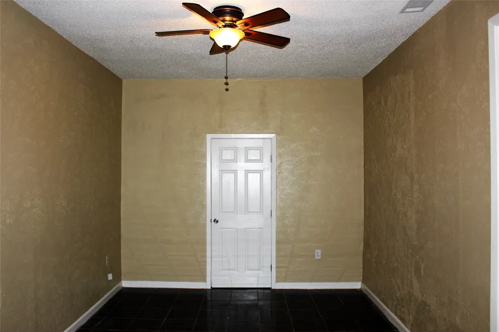 12028 Hoblitzelle Drive Dallas, TX 75243