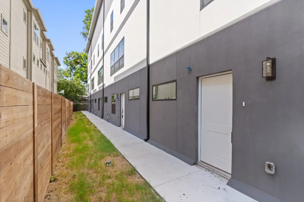 5810 Hudson Street Dallas, TX 75206