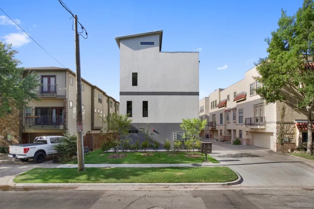 5810 Hudson Street Dallas, TX 75206