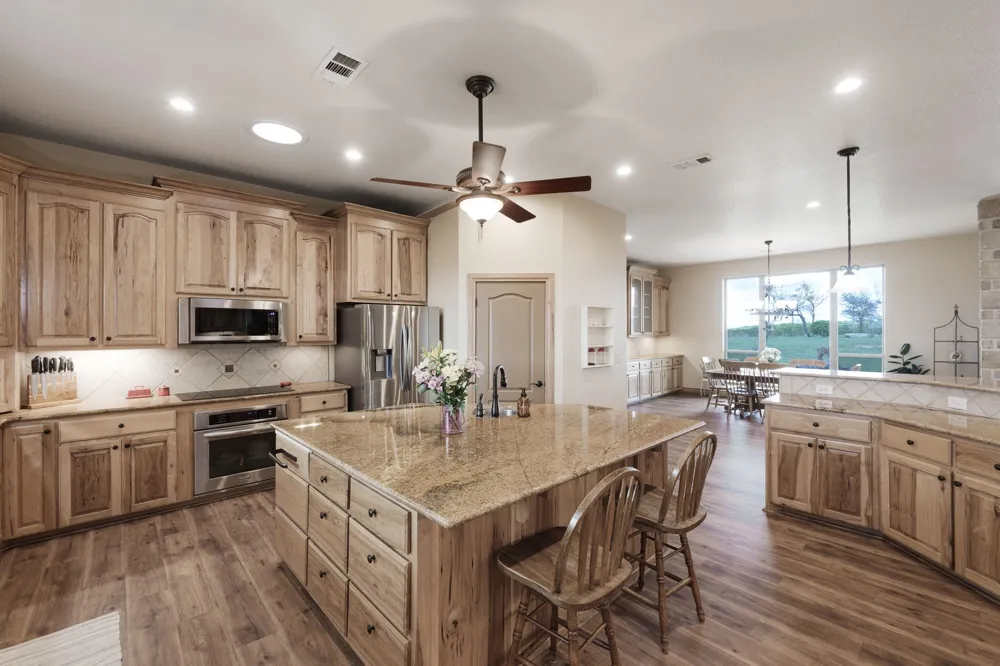 5450 County Road 101 Lampasas, TX 76550
