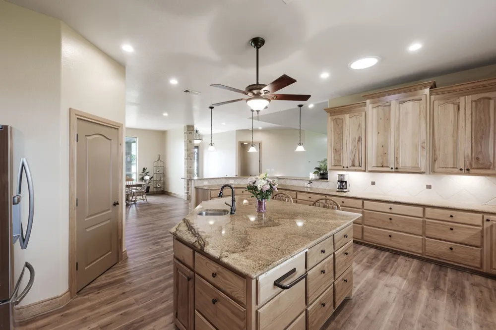 5450 County Road 101 Lampasas, TX 76550