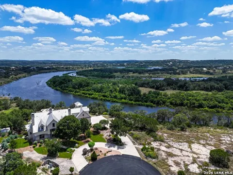 209 River Cliff Place