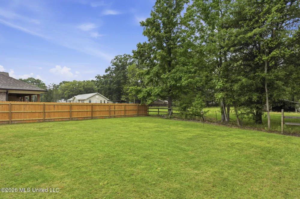 111 Colebrooke Cove Florence, MS 39073
