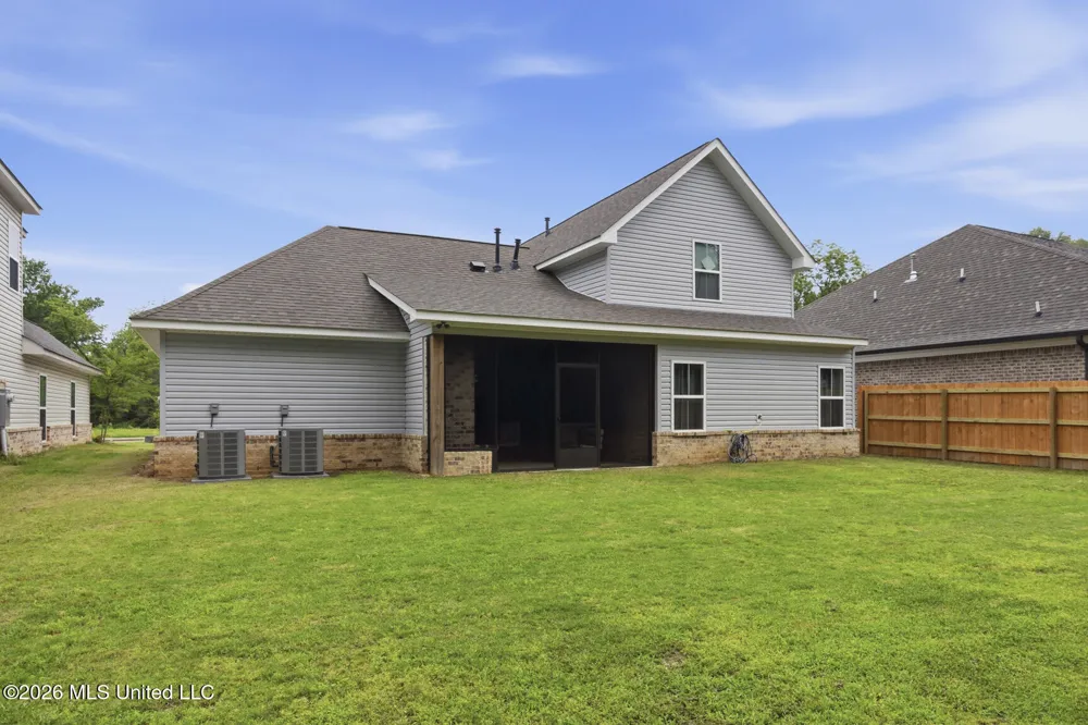 111 Colebrooke Cove Florence, MS 39073