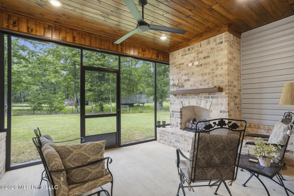 111 Colebrooke Cove Florence, MS 39073