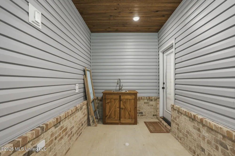 111 Colebrooke Cove Florence, MS 39073