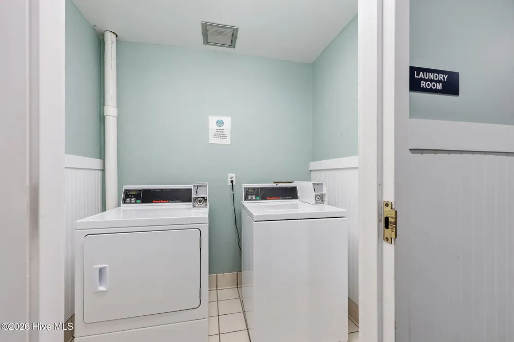 602 W Ft Macon Road #218 Atlantic Beach, NC 28512