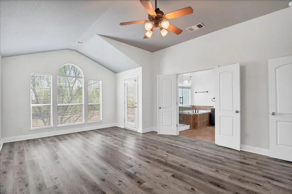 114 Aria Ridge #802 Lakeway, TX 78738