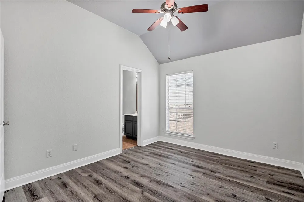 114 Aria Ridge #802 Lakeway, TX 78738