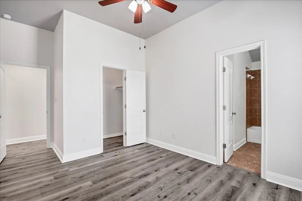 114 Aria Ridge #802 Lakeway, TX 78738