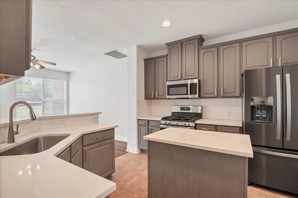 114 Aria Ridge #802 Lakeway, TX 78738