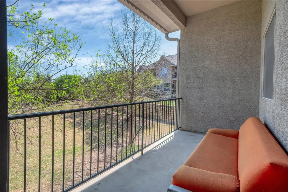 114 Aria Ridge #802 Lakeway, TX 78738
