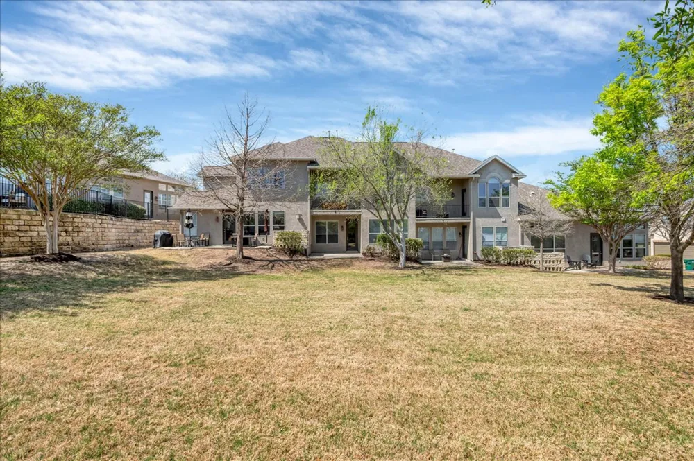 114 Aria Ridge #802 Lakeway, TX 78738