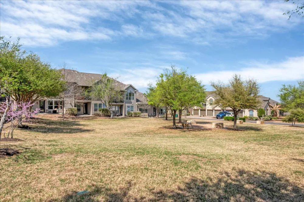 114 Aria Ridge #802 Lakeway, TX 78738