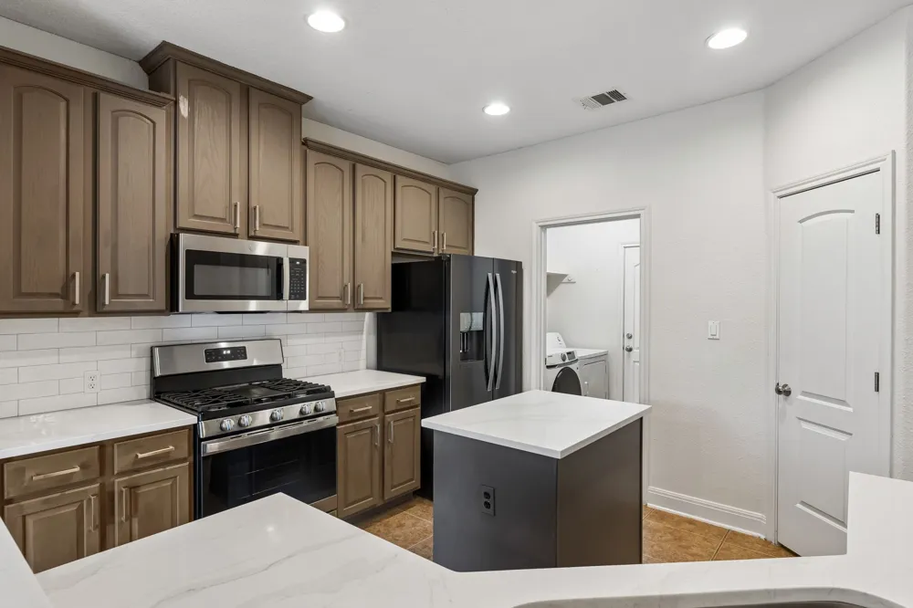 114 Aria Ridge #802 Lakeway, TX 78738