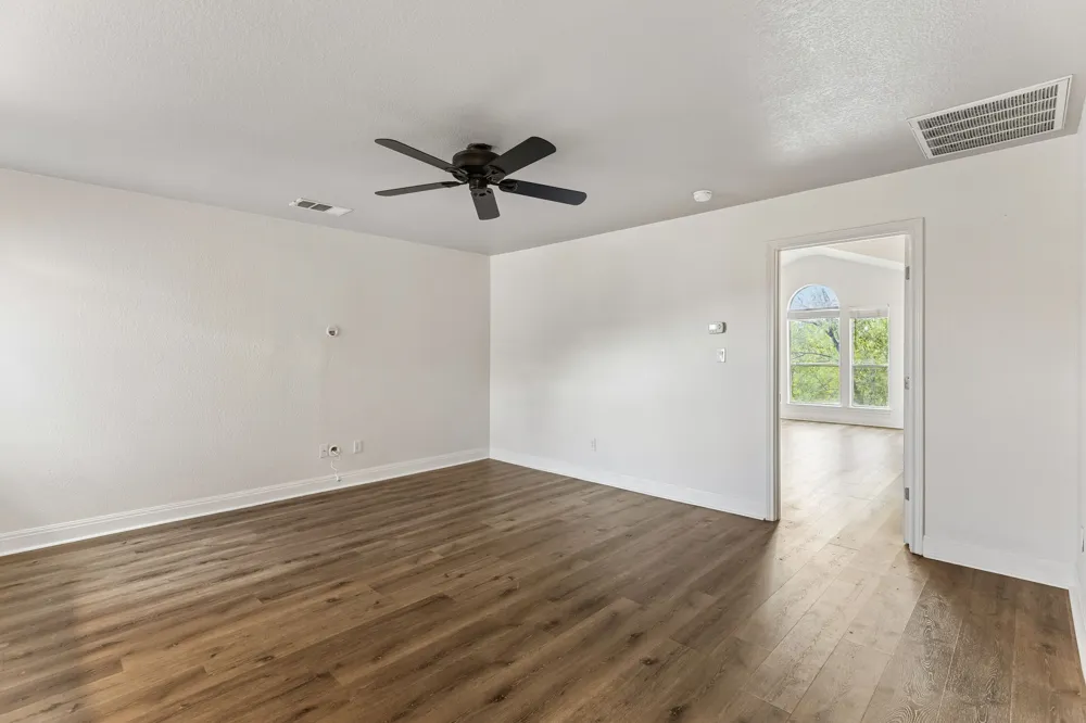 114 Aria Ridge #802 Lakeway, TX 78738