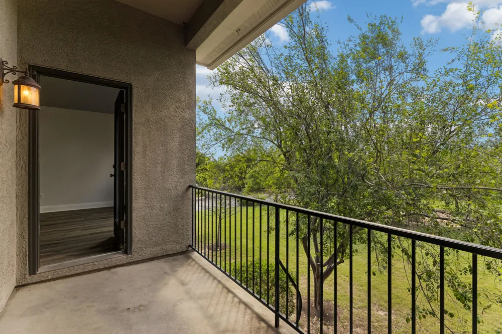 114 Aria Ridge #802 Lakeway, TX 78738