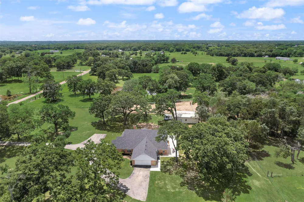 130 Vz County Road 3509 Edgewood, TX 75117